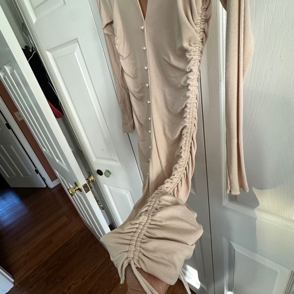 Princess Polly Mini Dress Ruched Bodycon Long Sleeve Button Up Beige Size 6 - Picture 4 of 6